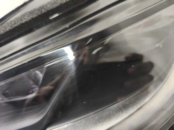 PHARE GAUCHE TESLA - Vue 6